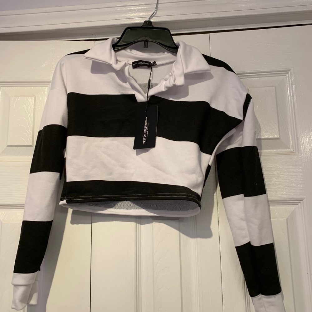Black and white polo long sleeve crop top
